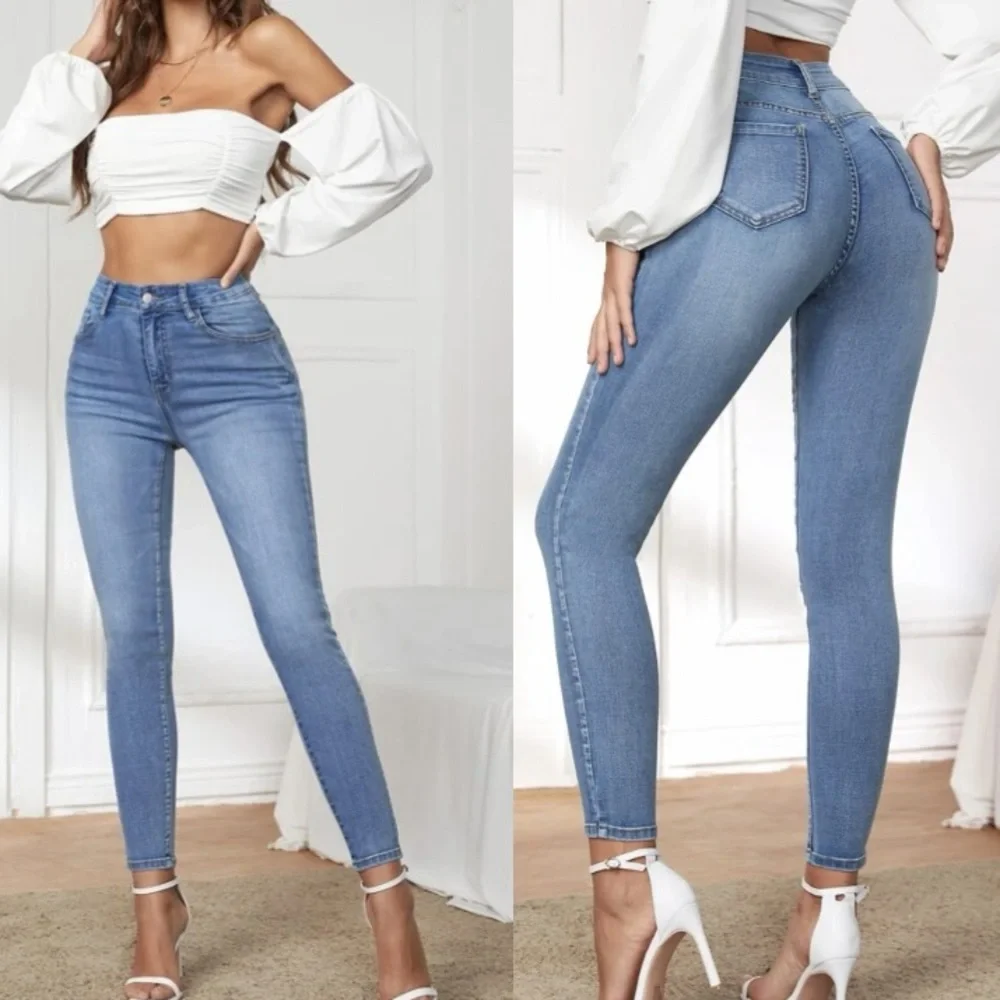 Premium dark wash skinny jeans - Picture 3 of 9